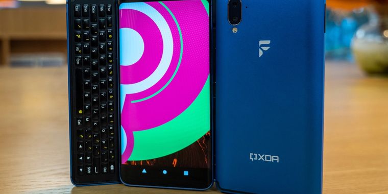 XDA announced a smartphone that runs LineageOS and supports Ubuntu Touch