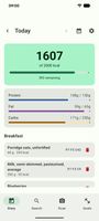 The diary: 1,607 of 2,000 kcal logged, protein, fat and carbohydrate against your targets, and meals listed by weight.