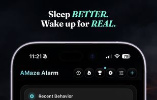 Main alarm screen with sleep insights, upcoming alarms, challenge difficulty, sleep sound selection, and quick access to the daily briefing.
