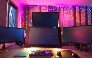 Black Screen in action on multiple screens