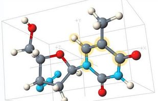 Display of bounding box and axes of coordinates space. Note the transparency of the yellow halo around selected atoms.