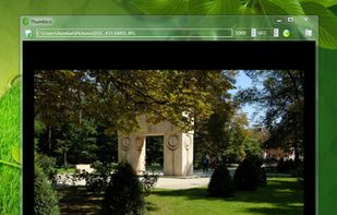 Displaying a large thumbnail of a JPEG image file