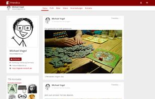 Timeline of the user meeting forum. Duepunto Zero theme.