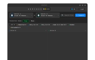 Two folders compared side by side, with the differences marked. Dark theme.