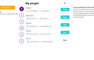 Knei main page with created contacts (center), groups (left) and notifications (right)