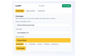 Live lead finder interface to search and extract fresh local business contacts by niche and city.