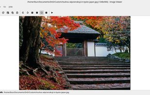 Photo of Anrakuji in Kyoto, Japan open in viewer, demonstrating the app interface with Breeze QT theme. Image is CC0.