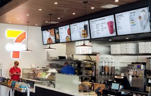 7-Eleven: Digital Menu Boards for 7-Eats