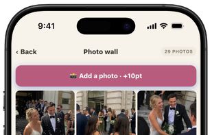 It has a built-in photo wall feature