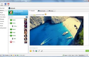 Network tab with contact list and broadcast subtab open. The subtab shows text and image sent by one contact to all connected contacts.