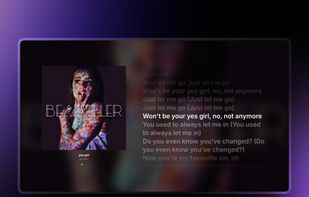 SONE: Immersive full-screen player with karaoke-style synced lyrics