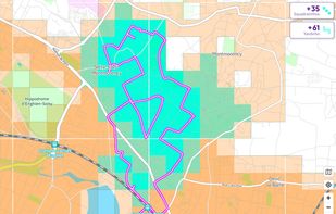 Squadratinhos: Micro size, macro fun. Don't have all day for a long trip? No problem. Chase these tiny squadrats on your way to work.