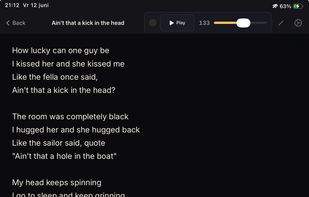 Lyrics view for vocalists, synced to the same song